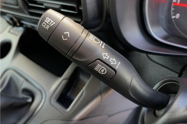 2020 Vauxhall Combo Life 1.5 Turbo D BlueInjection Energy MPV 5dr Diesel Manual Euro 6 (s/s) (7 Seat) (100 ps) - Cloth, photo 27