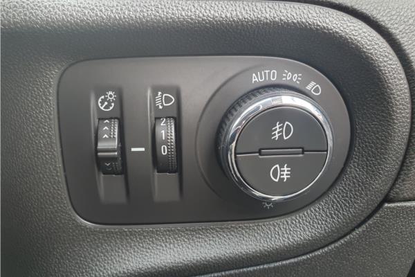 2019 Vauxhall Grandland X 1.2 Turbo GPF Sport Nav SUV 5dr Petrol Auto Euro 6 (s/s) (130 ps) - Cloth, photo 21