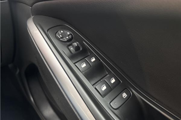 2022 Vauxhall Grandland 1.2 Turbo Ultimate SUV 5dr Petrol Auto Euro 6 (s/s) (130 ps) - Harlekin Black, photo 22