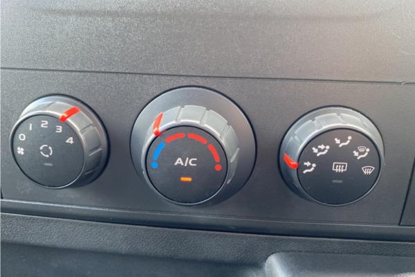 2018 VAUXHALL MOVANO - Cloth, photo 15