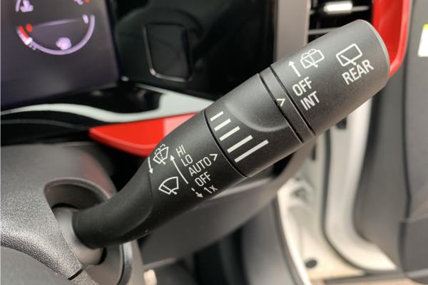 2021 Vauxhall Mokka 1.2 Turbo SRi Nav Premium SUV 5dr Petrol Manual Euro 6 (s/s) (100 ps) - Red Black Fabrc, photo 28