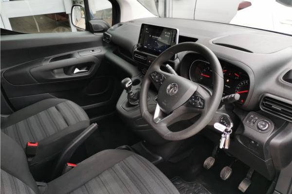 2019 Vauxhall Combo Life 1.2 Turbo GPF Energy MPV 5dr Petrol Manual Euro 6 (s/s) (7 Seat) (110 ps) - Cloth, photo 12