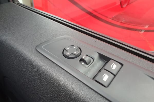 2023 Vauxhall Vivaro-e Life - Curitiba Triton, photo 20