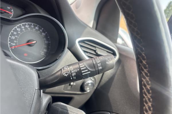 2022 Vauxhall Crossland 1.2 Turbo Elite Edition SUV 5dr Petrol Auto Euro 6 (s/s) (130 ps) - Cloth, photo 28
