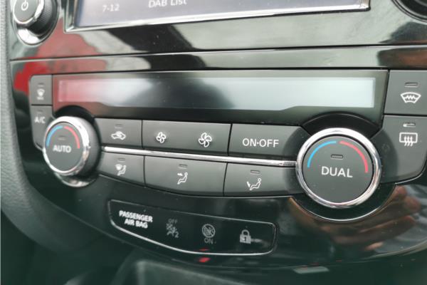 Non Franchise 2018 Nissan Qashqai 1.3 DIG-T Tekna SUV 5dr Petrol Manual Euro 6 (s/s) (140 ps) - Mixed Leather - Fabric/Cloth, photo 16