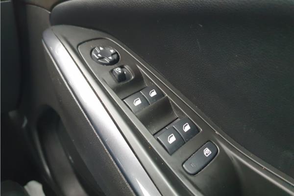 2019 Vauxhall Grandland X 1.2 Turbo GPF Sport Nav SUV 5dr Petrol Auto Euro 6 (s/s) (130 ps) - Harlekin Black, photo 22