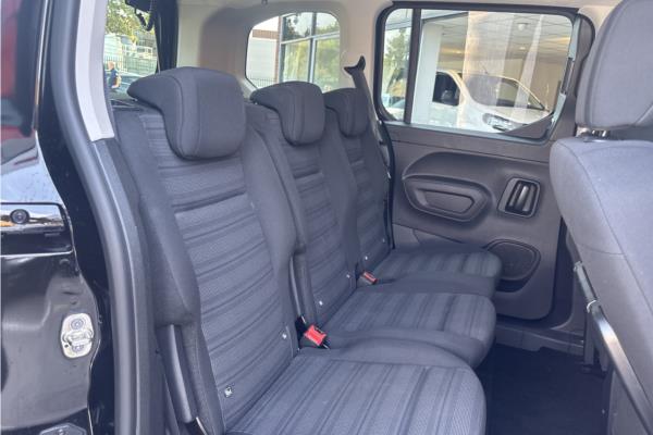2021 Vauxhall Combo Life 1.2 Turbo SE MPV 5dr Petrol Auto Euro 6 (s/s) (130 ps) - Cloth, photo 13