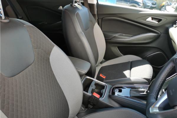 2021 Vauxhall Grandland X 1.2 Turbo SRi Nav SUV 5dr Petrol Auto Euro 6 (s/s) (130 ps) - Cloth/Leather, photo 34