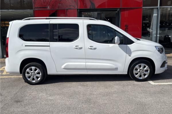 2021 Vauxhall Combo Life 1.5 Turbo D SE XL MPV 5dr Diesel Manual Euro 6 (s/s) (7 Seat) (100 ps) - Cloth, photo 9
