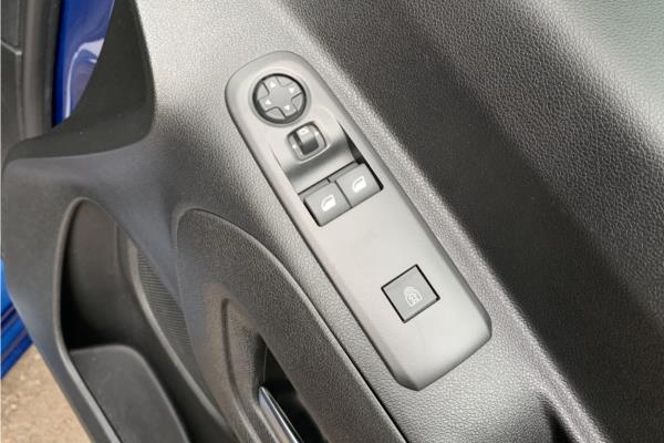 2020 Vauxhall Combo Life 1.2 Turbo GPF Energy MPV 5dr Petrol Manual Euro 6 (s/s) (7 Seat) (110 ps) - Cloth, photo 21