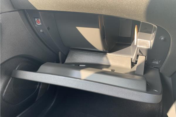 2020 Vauxhall Grandland X 1.2 Turbo SE SUV 5dr Petrol Auto 8Spd Euro 6 (s/s) (130 ps) - Cloth, photo 26