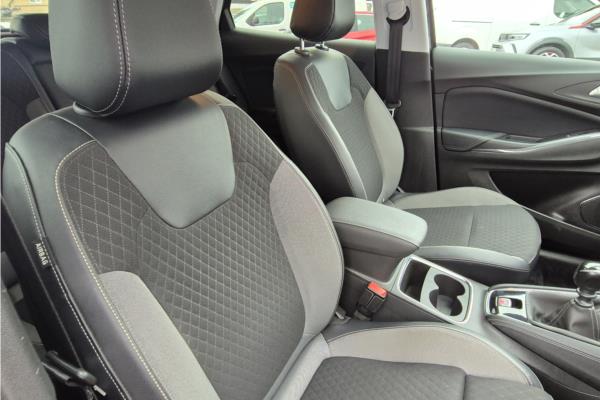 2021 Vauxhall Grandland X 1.2 Turbo Griffin Edition SUV 5dr Petrol Manual Euro 6 (s/s) (130 ps) - Harlekin Black, photo 34