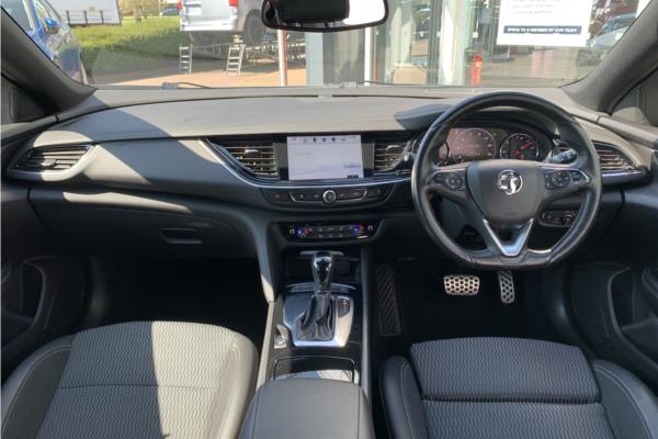 2018 Vauxhall Insignia 2.0 Turbo D BlueInjection SRi VX Line Nav Sports Tourer 5dr Diesel Auto Euro 6 (s/s) (170 ps) - Cloth, photo 10