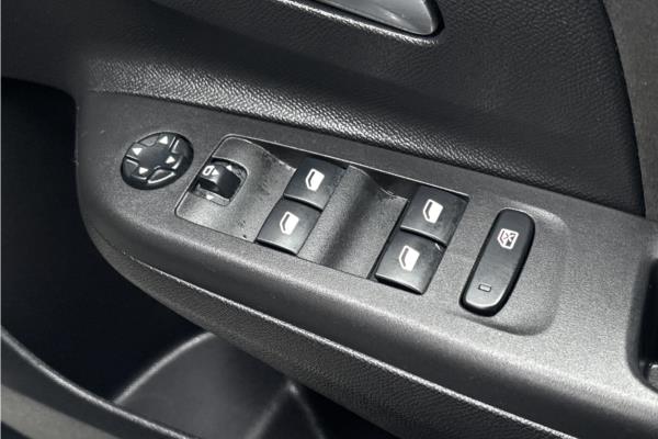 2021 Vauxhall Corsa 1.2 Turbo Ultimate Nav Hatchback 5dr Petrol Auto Euro 6 (s/s) (130 ps) - Cloth/Alcantara, photo 22