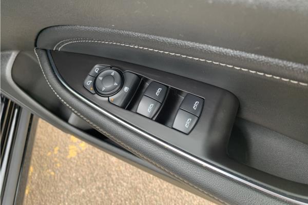 2018 Vauxhall Insignia 2.0 Turbo D BlueInjection SRi VX Line Nav Grand Sport 5dr Diesel Automatic Euro 6 (s/s) (170 ps) - Cloth, photo 22