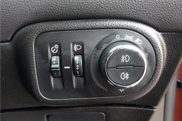 2018 Vauxhall Zafira Tourer 1.4i Turbo SRi Nav MPV 5dr Petrol Manual Euro 6 (140 ps) - Cloth, photo 21