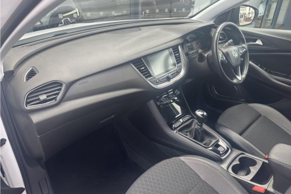 2021 Vauxhall Grandland X 1.2 Turbo SRi Nav SUV 5dr Petrol Manual Euro 6 (s/s) (130 ps) - Cloth, photo 15