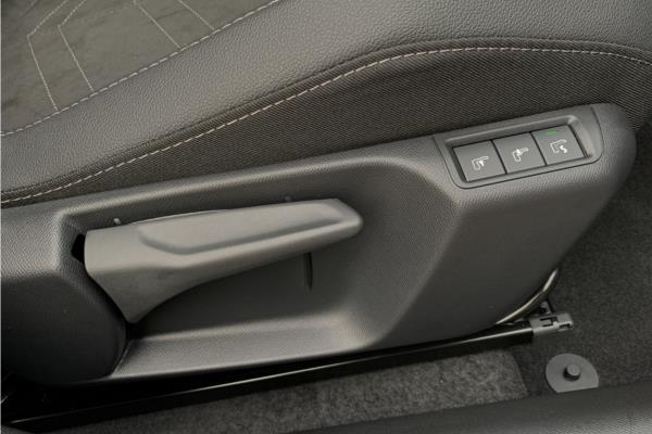 2024 Vauxhall Corsa 1.2 Turbo Ultimate Hatchback 5dr Petrol Auto Euro 6 (s/s) (130 ps) - Alcantara Seat, photo 28