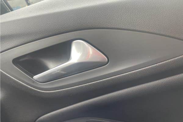 2019 Vauxhall Grandland X 1.2 Turbo GPF Sport Nav SUV 5dr Petrol Auto Euro 6 (s/s) (130 ps) - Cloth, photo 22