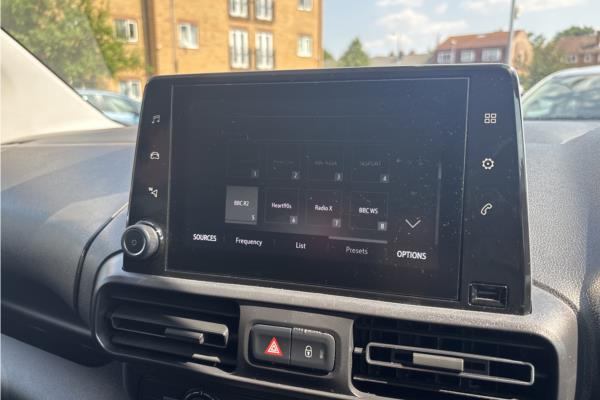 2021 Vauxhall Combo Life 1.2 Turbo SE MPV 5dr Petrol Auto Euro 6 (s/s) (130 ps) - Cloth, photo 17
