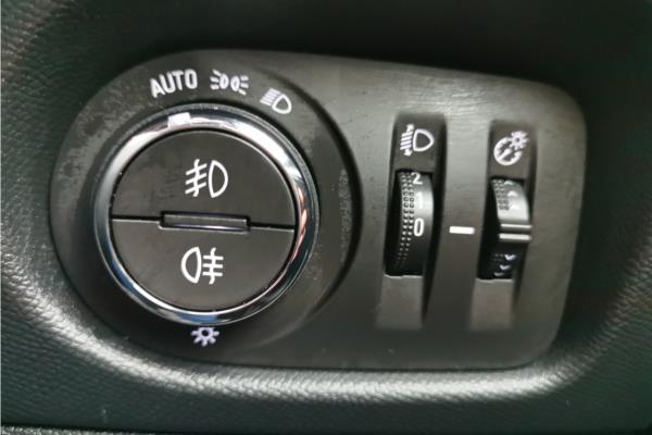 2022 Vauxhall Mokka 1.2 Turbo SRi Premium SUV 5dr Petrol Manual Euro 6 (s/s) (130 ps) - Cloth, photo 21