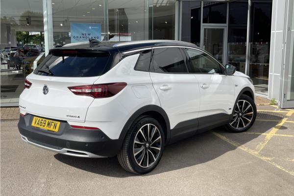 2020 Vauxhall Grandland X 1.6 13.2kWh Ultimate Nav SUV 5dr Petrol Plug-in Hybrid Auto 4WD Euro 6 (s/s) Hybrid4 (300 ps) - Leather, photo 8