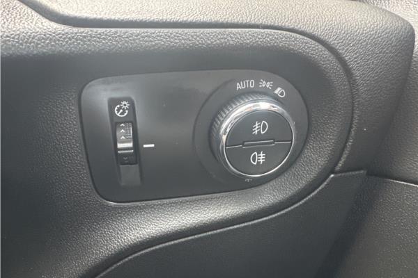 2020 Vauxhall Grandland X 1.6 13.2kWh Ultimate Nav SUV 5dr Petrol Plug-in Hybrid Auto 4WD Euro 6 (s/s) Hybrid4 (300 ps) - Leather, photo 21