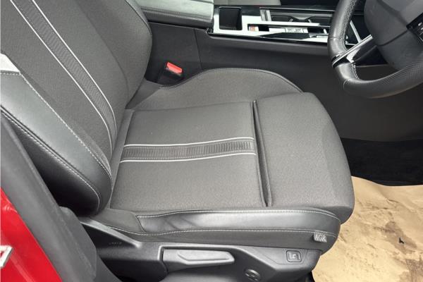 2022 Vauxhall Astra 1.6 12.4kWh GS Line Hatchback 5dr Petrol Plug-in Hybrid Auto Euro 6 (s/s) (180 ps) - Cloth, photo 29