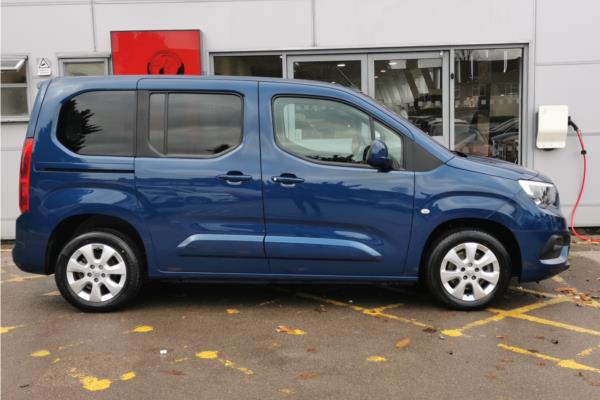 2021 Vauxhall Combo Life 1.2 Turbo SE MPV 5dr Petrol Auto Euro 6 (s/s) (7 Seat) (130 ps) - Cloth, photo 9