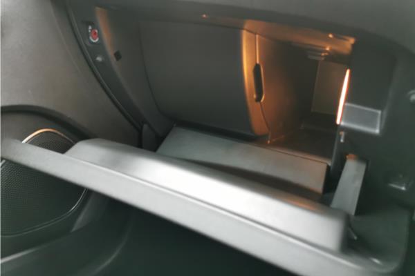 2020 Vauxhall Grandland X 1.2 Turbo SRi Nav SUV 5dr Petrol Auto Euro 6 (s/s) (130 ps) - Cloth, photo 26