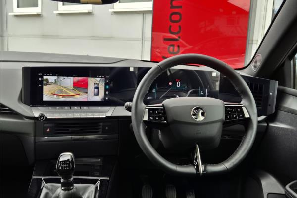 2025 Vauxhall Astra - Jet Black Greta, photo 10