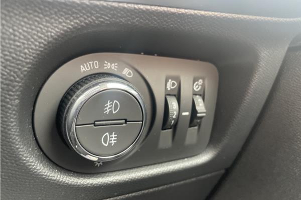 2021 Vauxhall Mokka 1.2 Turbo Elite Nav Premium SUV 5dr Petrol Manual Euro 6 (s/s) (100 ps) - Black Jasmin Lt, photo 18