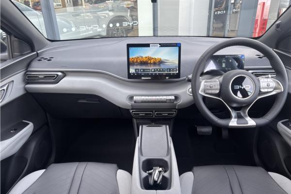 BYD Dolphin* Surf 5Dr 65kW Boost 43kWh Auto - Black+grey Vegn, photo 9