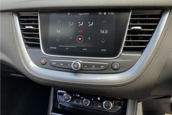 2021 Vauxhall Grandland X 1.2 Turbo SRi Nav SUV 5dr Petrol Auto Euro 6 (s/s) (130 ps) - Cloth, photo 17