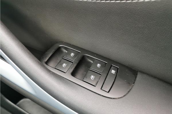 2017 Vauxhall Zafira Tourer 1.4i Turbo SRi Nav MPV 5dr Petrol Auto Euro 6 (140 ps) - Leather, photo 22
