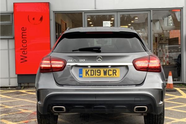 Non Franchise 2019 Mercedes-benz Gla 200 Amg Line Edition - Leather, photo 7