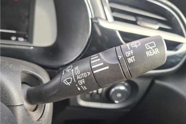 2021 Vauxhall Corsa-e 50kWh SE Nav Premium Hatchback 5dr Electric Auto (7.4Kw Charger) (136 ps) - Cloth, photo 28