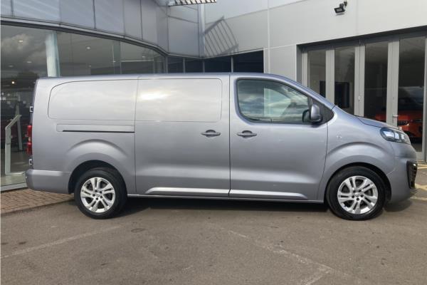 2019 VAUXHALL VIVARO - Cloth, photo 9