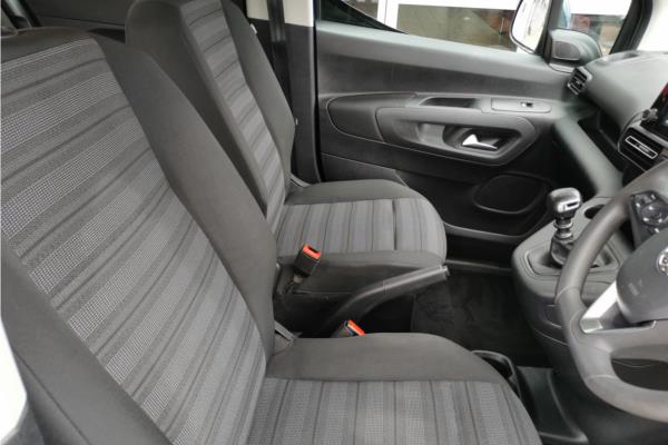 2019 Vauxhall Combo Life 1.2 Turbo GPF Energy MPV 5dr Petrol Manual Euro 6 (s/s) (7 Seat) (110 ps) - Cloth, photo 34