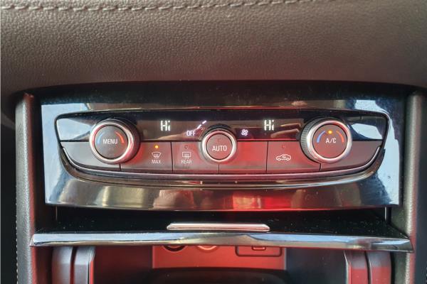 2020 Vauxhall Grandland X 1.2 Turbo SRi Nav SUV 5dr Petrol Manual Euro 6 (s/s) (130 ps) - Cloth, photo 16