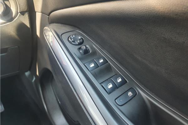 2019 Vauxhall Grandland X 1.2 Turbo Sport Nav SUV 5dr Petrol Manual Euro 6 (s/s) (130 ps) - Berson Black, photo 22