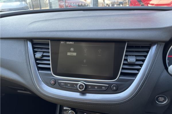 2022 Vauxhall Grandland X 1.2 Turbo Griffin Edition SUV 5dr Petrol Manual Euro 6 (s/s) (130 ps) - Harlekin Black, photo 17