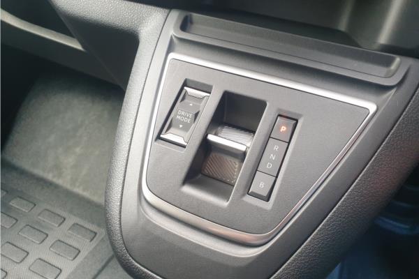 2024 Vauxhall Vivaro-e Life 50kWh Combi MPV 5dr Electric Auto LWB (9 Seat, 11kW Charger) (136 ps) - Curitiba Triton, photo 32