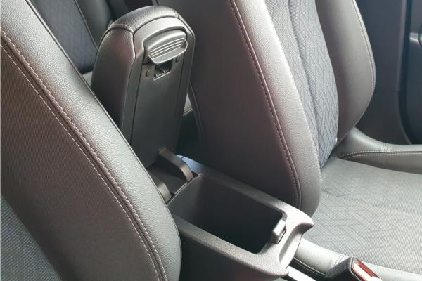2021 Vauxhall Corsa 1.2 Elite Edition Hatchback 5dr Petrol Manual Euro 6 (75 ps) - Cloth, photo 38