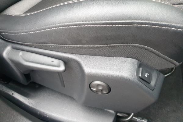 2021 Vauxhall Grandland X 1.2 Turbo SRi Nav SUV 5dr Petrol Manual Euro 6 (s/s) (130 ps) - Cloth/Leather, photo 29