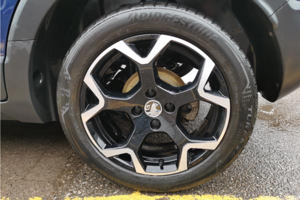 2022 Vauxhall Crossland 1.2 Turbo Ultimate SUV 5dr Petrol Auto Euro 6 (s/s) (130 ps) - Cloth/Alcantara, photo 20
