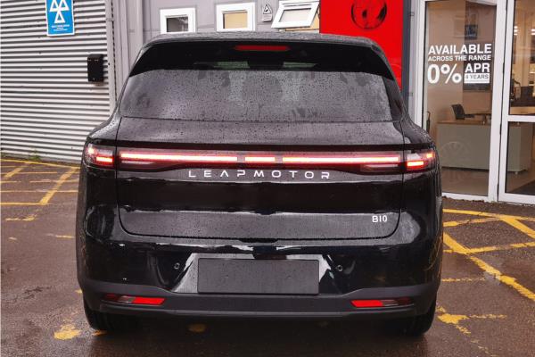 Leapmotor B10 5Dr 160kW 70kWh AU - Light Grey Lth, photo 6
