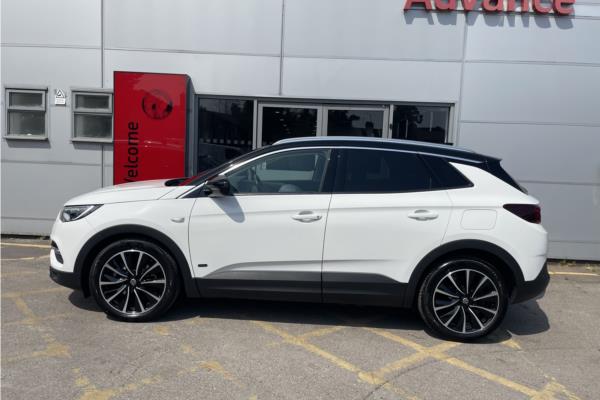 2020 Vauxhall Grandland X 1.6 13.2kWh Ultimate Nav SUV 5dr Petrol Plug-in Hybrid Auto 4WD Euro 6 (s/s) Hybrid4 (300 ps) - Berson Black, photo 5