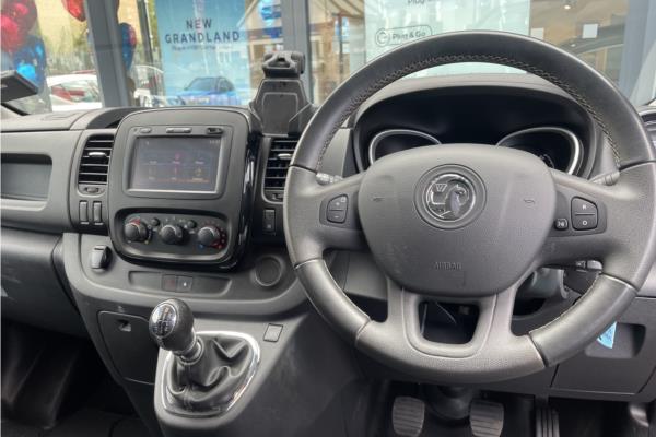 2019 Vauxhall Vivaro 1.6 CDTi 2900 BiTurbo ecoTEC Limited Edition Nav Panel Van 5dr Diesel Manual L2 H1 Euro 6 (s/s) (125 ps) - Cloth, photo 11