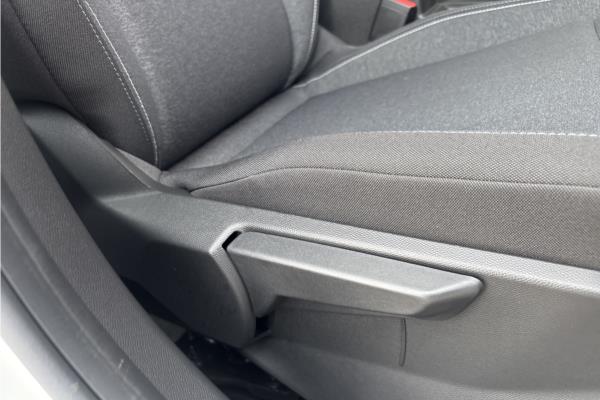 Vauxhall Frontera 1.2 Hybrid 110ps Design E-dct6 - Grey Cloth Seat, photo 28
